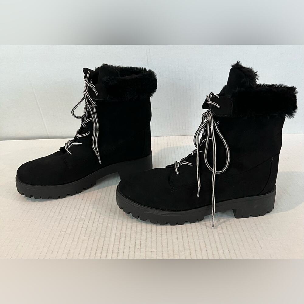 Rouge Helium Women’s Black Faux Suede Chunky Heel Platform Ankle Boots Size 9